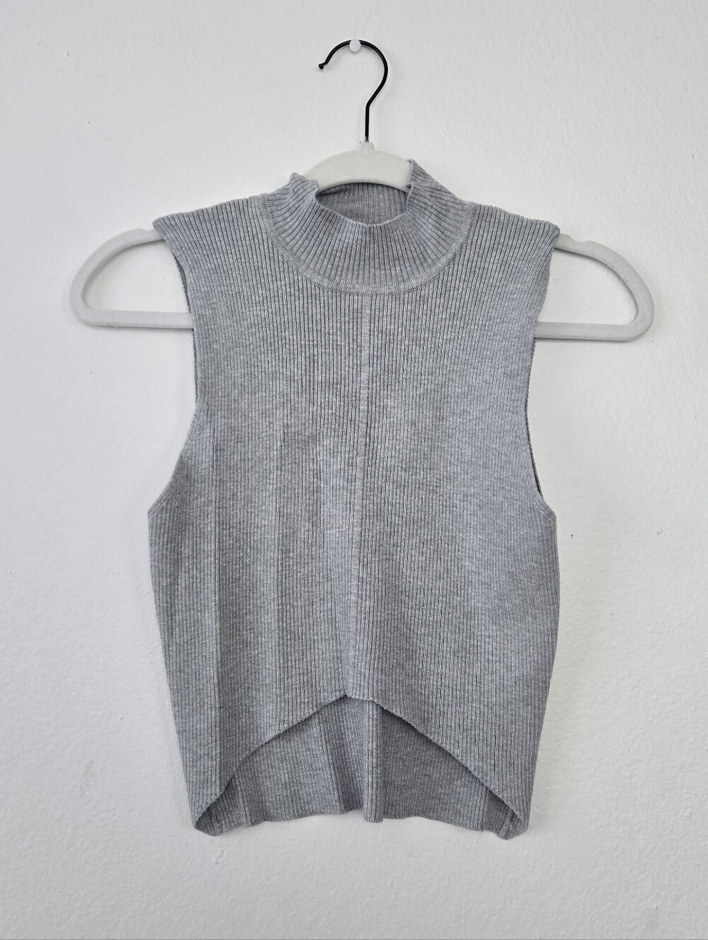 Sleeveless Mock Neck Rib Knit Grunge Top